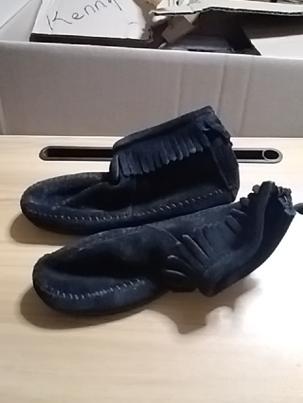 Minnetonka  Moccasin Loafers in Black